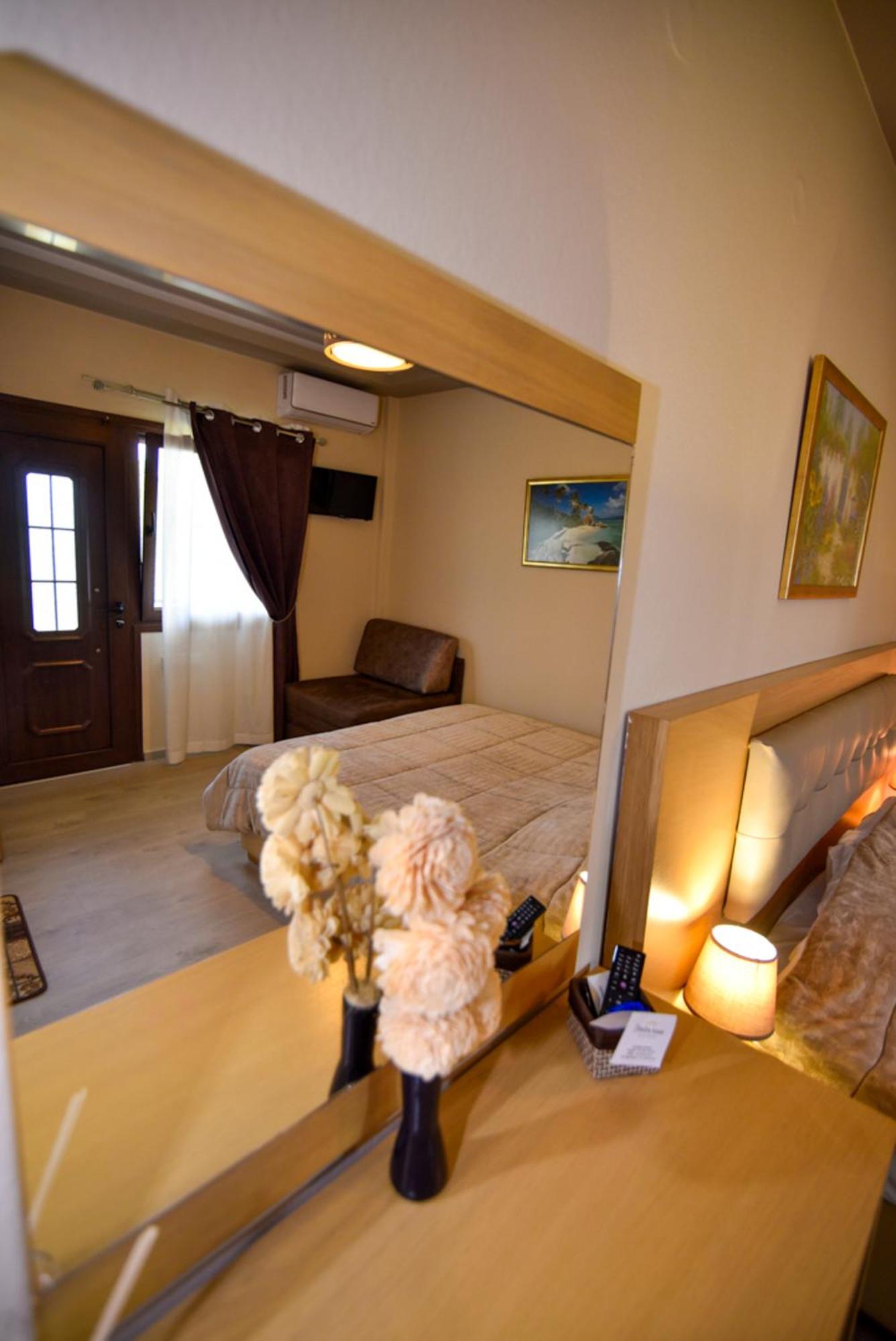 スタブロスDimitra Houseアパートメント エクステリア 写真